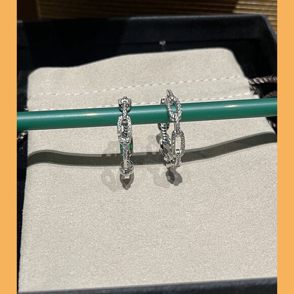 𝙳𝚊𝚟𝚒𝚍 𝚈𝚞𝚛𝚖𝚊𝚗 Silver Earrings - Picture 2 of 6